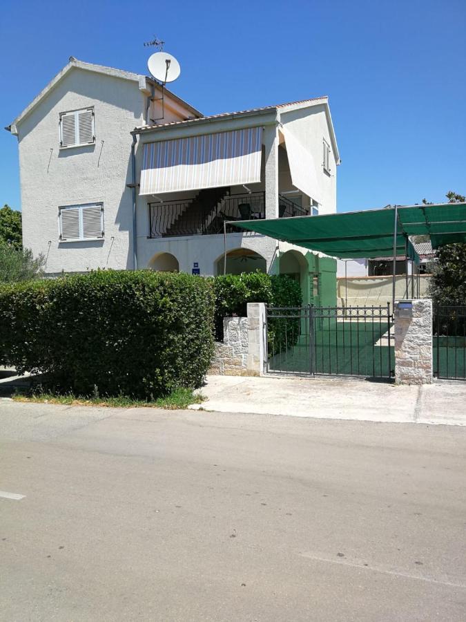 Apartments Ljubica Biograd Na Moru Eksteriør bilde