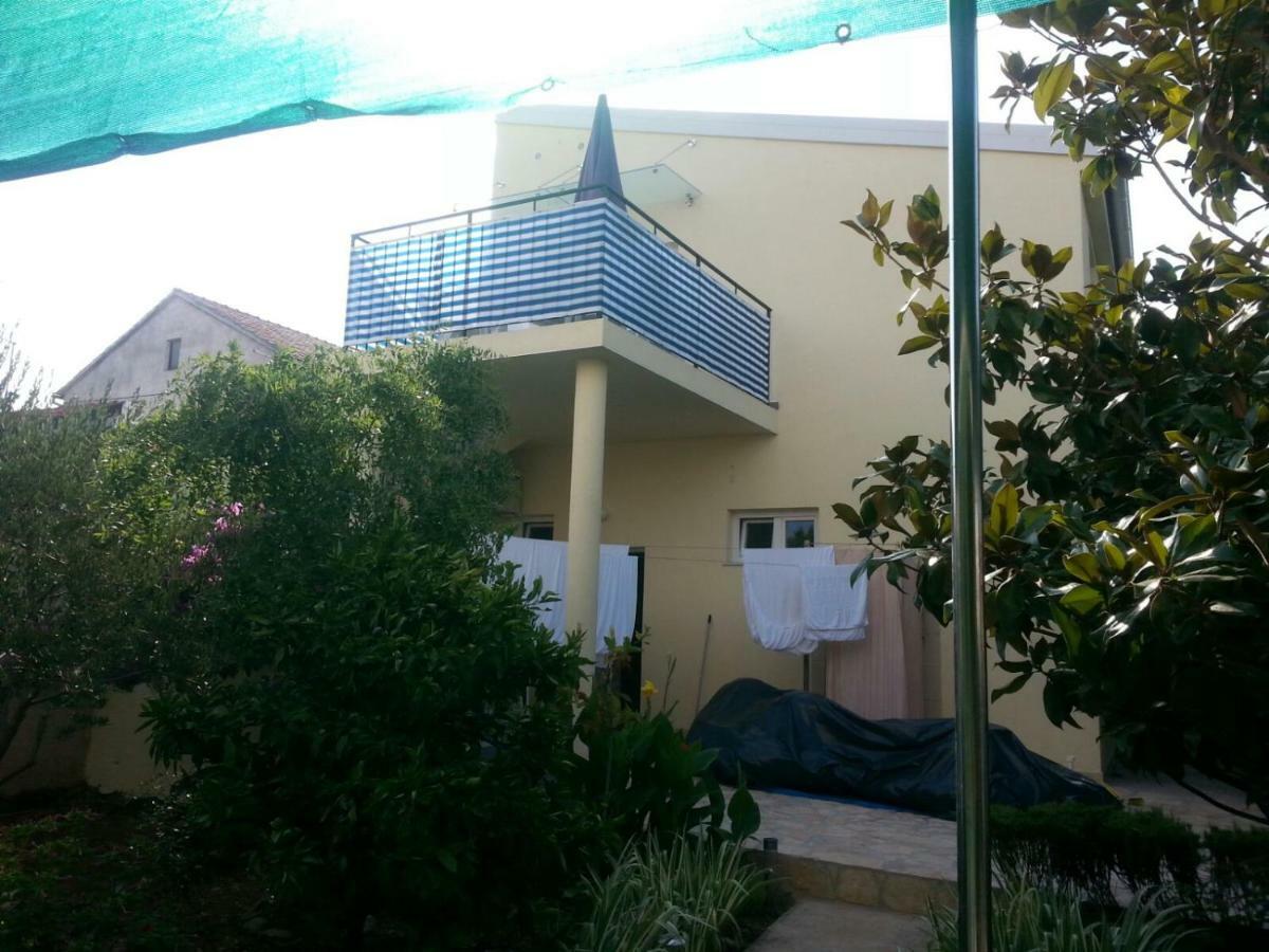 Apartments Ljubica Biograd Na Moru Eksteriør bilde